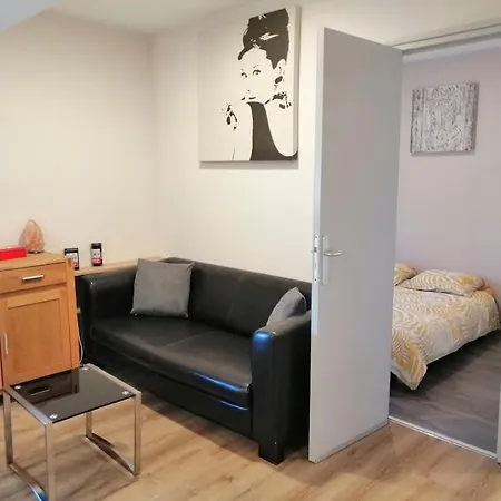 Joyeuse, De 27m2 Appartement Joyeuse