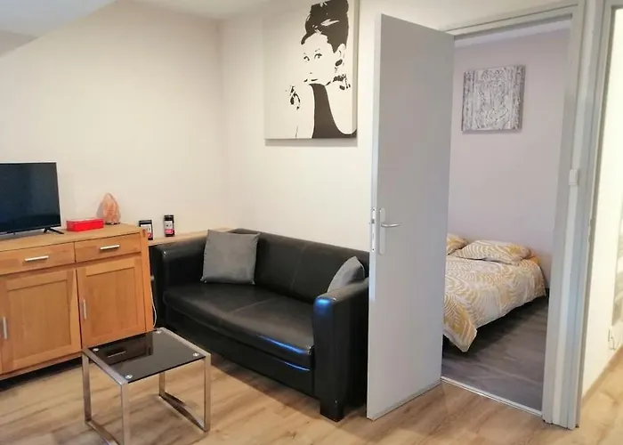 Joyeuse, De 27m2 Appartement Joyeuse